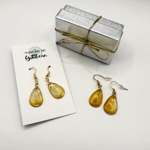 Tear Drop Poppy Earrings